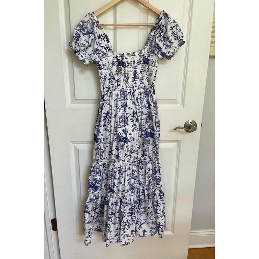 OPT Toile Daphne Midi Dress Smocked Bodice
Puff Sleeve Tiered Skirt size Medium